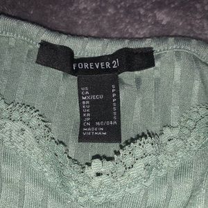 Green bodysuit tank-top with lace neckline